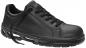 Preview: Der Schuh ist schwarz, aus glattem Material mit einer gepolsterten Zunge. Er hat ein sportliches Design, Schnürsenkel und eine profilierte, rutschfeste Sohle.