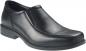 Preview: Der Schuh ist ein eleganter, schwarzer Slipper aus glattem Leder. Er hat eine flache Sohle und keine Schnürsenkel. Die Form ist leicht rundlich und verfügt über seitliche elastische Einsätze.