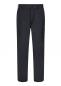 Preview: Das Bild zeigt schwarze, schlichte Stoffhosen mit geradem Schnitt. Sie haben einen elastischen Bund und seitliche Taschen, bieten einen praktischen, komfortablen Look.