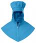 Preview: Das Bild zeigt eine blau gefärbte Regenjacke mit einem großen Kapuzenkragen. Die Kapuze hat eine strukturierte Oberfläche und der Kragen ist weit geschnitten, um den Hals zu schützen.