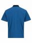 Preview: Das Bild zeigt das Rückenteil eines kurzärmligen, blauen Poloshirts mit einem schwarzen Kragen. Die Oberfläche ist glatt und einfarbig. Das Shirt hat eine lockere Passform.