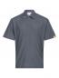 Preview: Das Bild zeigt ein graues Poloshirt aus einem glatten, leichten Material. Es hat einen klassischen Kragen, drei Knöpfe und einen kleinen gelben Logostreifen an der Seite.