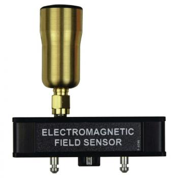 Das Bild zeigt einen elektromagnetischen Feldsensor. Er hat eine schwarze Basis mit der Aufschrift "ELECTROMAGNETIC FIELD SENSOR" und eine goldene, runde Antenne oben.
