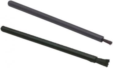 Das Bild zeigt einen langen, zylindrischen Stab in Schwarz. Ein Ende ist glatt, während das andere Ende aus feinen, freistehenden Drähten besteht. Der Stab hat eine matte Oberfläche.
