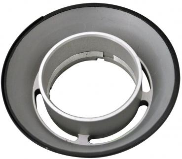 Das Bild zeigt einen runden Metallring mit einer inneren Vertiefung. Der Ring hat eine graue Farbe und ist an den Seiten mit Öffnungen versehen. Die Kanten sind glatt und gleichmäßig.
