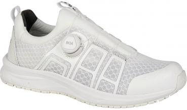 Der Schuh ist ein leichter, weißer Sneaker aus atmungsaktivem Material. Er hat ein modernes Design mit einer Schnalle auf der Oberseite zum einfachen Schließen und Öffnen. Die Sohle ist flach und flexibel.