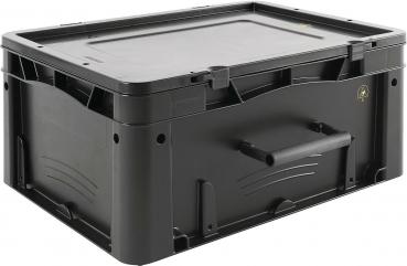 Die Box ist rechteckig und aus robustem, schwarzem Kunststoff gefertigt. Sie hat einen flachen Deckel und seitliche Griffmulden für einfaches Tragen. Ideal zum Verstauen.