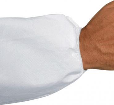 Das Bild zeigt einen Arm, der mit einem weißen, elastischen Schutzüberzug bis zum Handgelenk eingehüllt ist. Die Hand ist in einer neutralen Position.