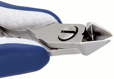 Das Bild zeigt eine Nagelzange mit hochwertigen, glänzenden Metallklingen. Die Griffe sind blau und ergonomisch geformt. Die Klinge öffnet sich und schließt sich wie eine Schere.