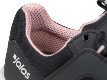 The image displays a shoe shot featuring a black sneaker with a soft, pink lining. The shoe has a special structure for breathability.