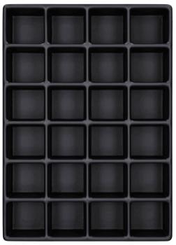 Das Bild zeigt ein rechteckiges Backblech mit 24 quadratischen Vertiefungen. Es ist vollständig schwarz und hat eine glatte Oberfläche. Die Vertiefungen sind gleichmäßig angeordnet.