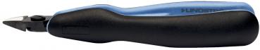 Das Bild zeigt einen ergonomisch geformten Griff mit schwarz-blauer Farbgestaltung und einer scharfen Kante am Ende. Es handelt sich um ein Werkzeug, möglicherweise einen Cutter oder eine Schere.