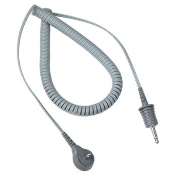 Das Bild zeigt ein graues spiralförmiges Kabel. Es hat an einem Ende einen runden Anschluss und am anderen Ende einen steckbaren Anschluss. Das Kabel wirkt flexibel und elastisch.