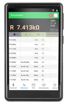 The image displays a digital measuring device with a touchscreen. The top section shows connection tips and current measurements. A table indicates various values and resistances.
