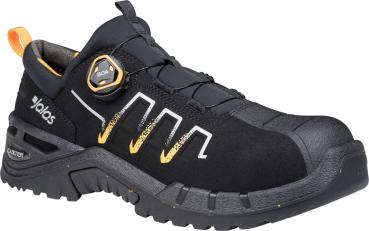 The shoe is black with yellow accents. It has a sturdy rubber sole and a firm edge. A special closure mechanism ensures a good fit. Ideal for outdoor activities.