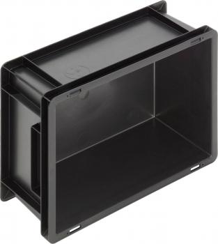 Das Bild zeigt eine rechteckige, schwarze Kunststoffbox. Sie hat eine glatte Oberfläche und ist offen, sodass der Innenraum sichtbar ist. Die Kanten sind scharf und klar definiert.