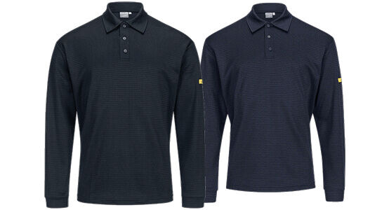 Das Bild zeigt ein dunkelblaues Poloshirt mit langen Ärmeln. Es hat einen klassischen Kragen und feine, vertikale Streifen. Am Ärmel befindet sich ein gelbes Detail.