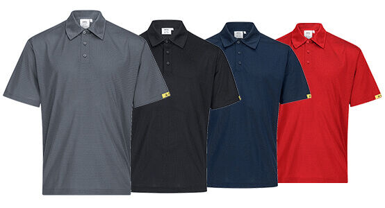 Das Bild zeigt ein graues Poloshirt aus einem glatten, leichten Material. Es hat einen klassischen Kragen, drei Knöpfe und einen kleinen gelben Logostreifen an der Seite.
