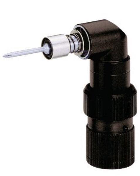 Das Bild zeigt einen schwarzen, kompakten Adapter mit einem abgewinkelten Ende. Oben ist ein silberner Teil sichtbar, der einen langen, dünnen Stift hält. Der Adapter hat eine strukturierte Oberfläche.