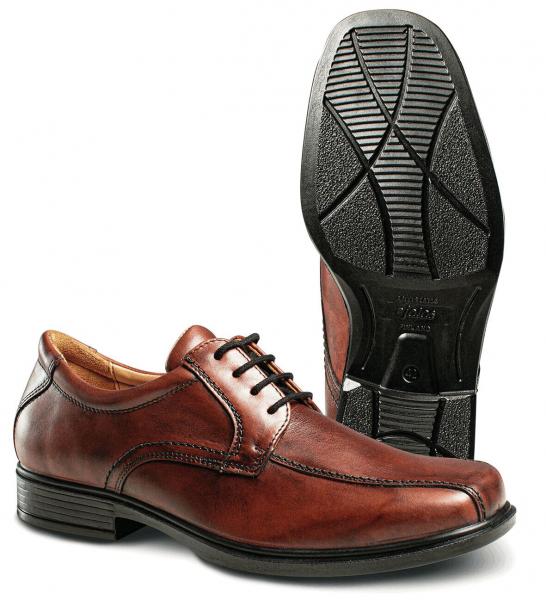 Das Bild zeigt elegante, braune Lederschuhe mit einer Schnürung. Die Sohle ist schwarz mit einem rutschfesten Muster. Die Schuhe wirken klassisch und gepflegt.