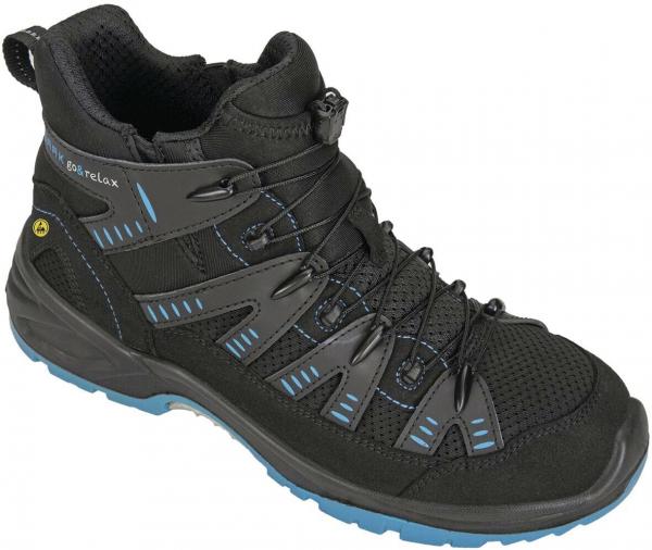 Der Schuh ist ein schwarzer, knöchelhoher Wanderschuh mit blauen Akzenten. Er hat eine atmungsaktive Oberfläche, Schnürsenkel und eine griffige Sohle, ideal für unebenes Gelände.