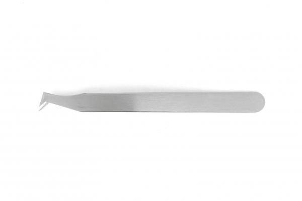 Das Bild zeigt ein langes, flaches Werkzeug aus Metall, das an einem Ende eine gebogene Kante hat. Es hat eine glatte Oberfläche und ist für präzise Arbeiten geeignet.