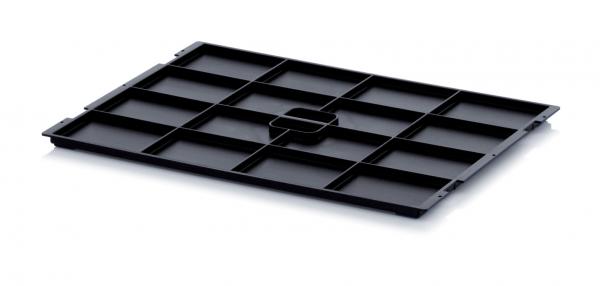 Das Bild zeigt ein rechteckiges, schwarzes Tablett mit mehreren kleinen Fächern. Es hat eine glatte Oberfläche und eine mittige Einschnitteinheit für einfache Handhabung.