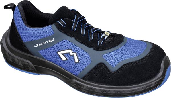 Der Schuh ist ein sportlicher Sicherheitsschuh mit einem blauen und schwarzen Obermaterial. Er hat eine gepolsterte Sohle, Schnürsenkel und ein modernes Design. Ideal für Arbeit und Freizeit.