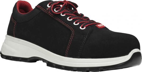 Der Schuh ist schwarz mit roten Schnürsenkeln. Er hat eine verstärkte Zehenkappe und eine helle, rutschfeste Sohle. Das Design ist sportlich und eignet sich für den Arbeitsbereich.