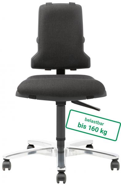The image shows a black office chair with a high back and a wide seat. The chair is mounted on a chrome base with five casters. A label indicates a load capacity of up to 160 kg.