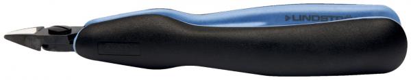 Das Bild zeigt eine Seitenschneiderzange mit ergonomischem Griff. Der Griff ist hauptsächlich schwarz mit blauen Akzenten. Die Schneide ist spitz und schräg geformt, ideal zum Schneiden von Drähten.