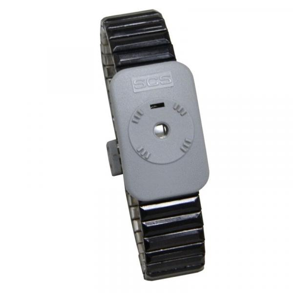 Das Bild zeigt eine Armbanduhr mit einem grauen, rechteckigen Ziffernblatt und einem schwarzen Metallarmband. Das Ziffernblatt hat einfache Markierungen und eine zentrale Zeigerachse.