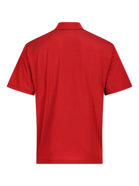 Das Bild zeigt ein rotes Polo-Shirt. Es hat einen klassischen Kragen und kurze Ärmel. Die Oberfläche ist leicht strukturiert mit feinen Streifen. Der Schnitt ist locker und sportlich.