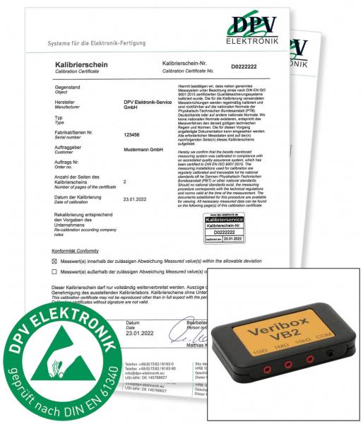 Das Bild zeigt einen Kalibrierschein mit Textinformationen und einem schwarzen Prüfgerät namens "Veribox VB2" in der Ecke. Ein grünes Zertifizierungssymbol ist ebenfalls abgebildet.