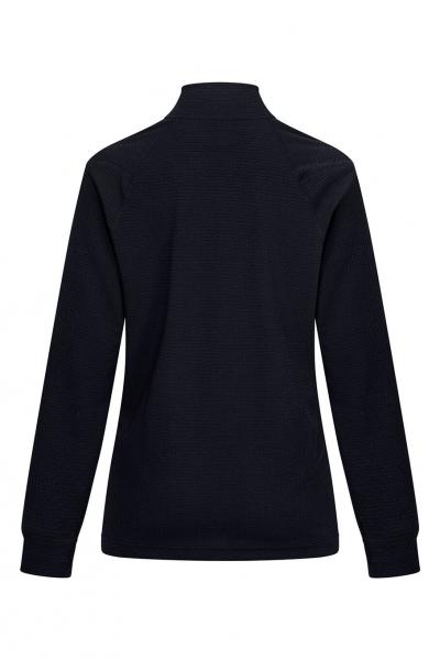 Das Bild zeigt die Rückansicht eines langärmligen, schwarzen Pullovers mit Stehkragen. Der Stoff wirkt glatt und ist einfach geschnitten, ohne auffällige Muster.