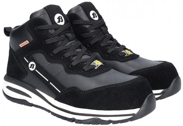 Das Bild zeigt ein Paar schwarze, schnürbare Schuhe. Sie haben eine hohe Form, dicke Sohle und sind mit einem Materialmix aus Leder und Wildleder versehen. An der Seite sind reflektierende Streifen.
