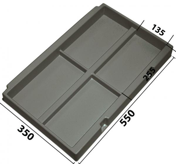 The image shows a gray, rectangular plastic tray divided into four compartments. The dimensions are 550 mm in length and 350 mm in width, with a depth of 135 mm.