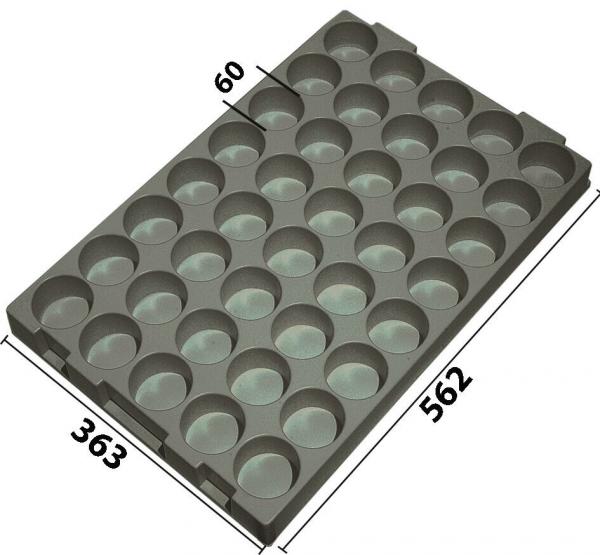 Das Bild zeigt ein rechteckiges Behältnis mit 48 runden Vertiefungen, die gleichmäßig angeordnet sind. Die Maße sind 363 mm in der Breite und 562 mm in der Länge.