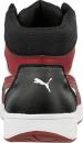 Preview: Das Bild zeigt die Rückansicht eines sportlichen Sneakers. Der Schuh hat eine schwarze, rote und weiße Farbgestaltung. Auf der Ferse ist das Puma-Logo in Weiß sichtbar, der Schaftrand ist hoch.