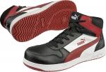 Preview: Das Bild zeigt ein Paar sportliche, schwarze High-Top-Sneaker mit roten und weißen Akzenten. Sie haben einen gepolsterten Schaft und eine griffige, rutschfeste Sohle.