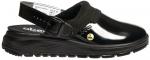 Preview: The shoe is a black clog with a smooth, shiny upper. It has a wide, padded strap and a flexible, non-slip sole. The shape is ergonomic, ideal for comfort.