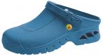 Preview: Der Schuh ist ein blauer Clog aus flexiblem, leichtem Material. Er hat einen geschlossenen vorderen Bereich, ein verstellbares Riemchen und Belüftungslöcher an der Seite.
