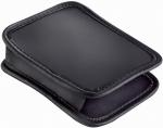 Preview: Das Bild zeigt ein schwarzes, rechteckiges Etui aus Leder mit abgerundeten Ecken. Es ist leicht geöffnet, sodass der innere, ebenfalls schwarze Bereich sichtbar ist.