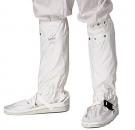 Preview: Das Bild zeigt Beine, die in weißen, schmalen Hosen stecken. Die Hosen sind am Knöchel befestigt und haben einen Gummizug. Die Füße tragen weiße, flache Schuhe mit Riemen.