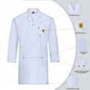 Preview: The image shows a white lab coat with long sleeves. On the left chest side, there is a yellow logo. Special features of the coat are explained, such as breathable fabrics and practical pockets.