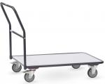 Preview: Das Bild zeigt eine flache Transportkarre mit einem rechteckigen Plattform-Design und einem stabilen Griff. Sie hat vier Räder, die eine einfache Bewegung ermöglichen.